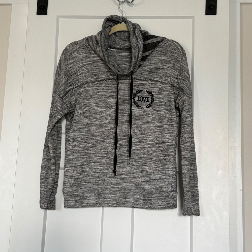 Iris LOVE Gray Cowl Neck Pullover Sweatshirt Funnel Neck‎ Size Medium